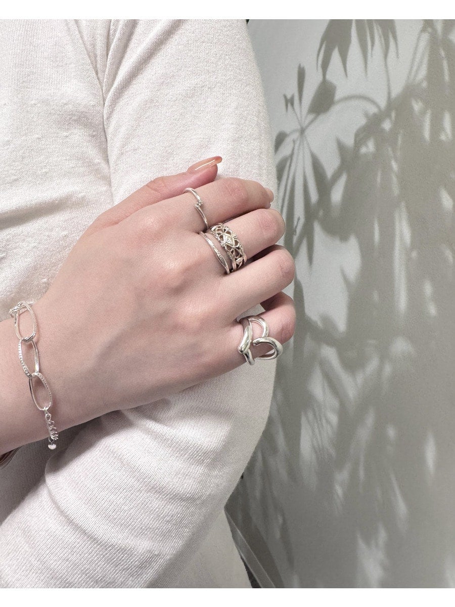 - Ring -