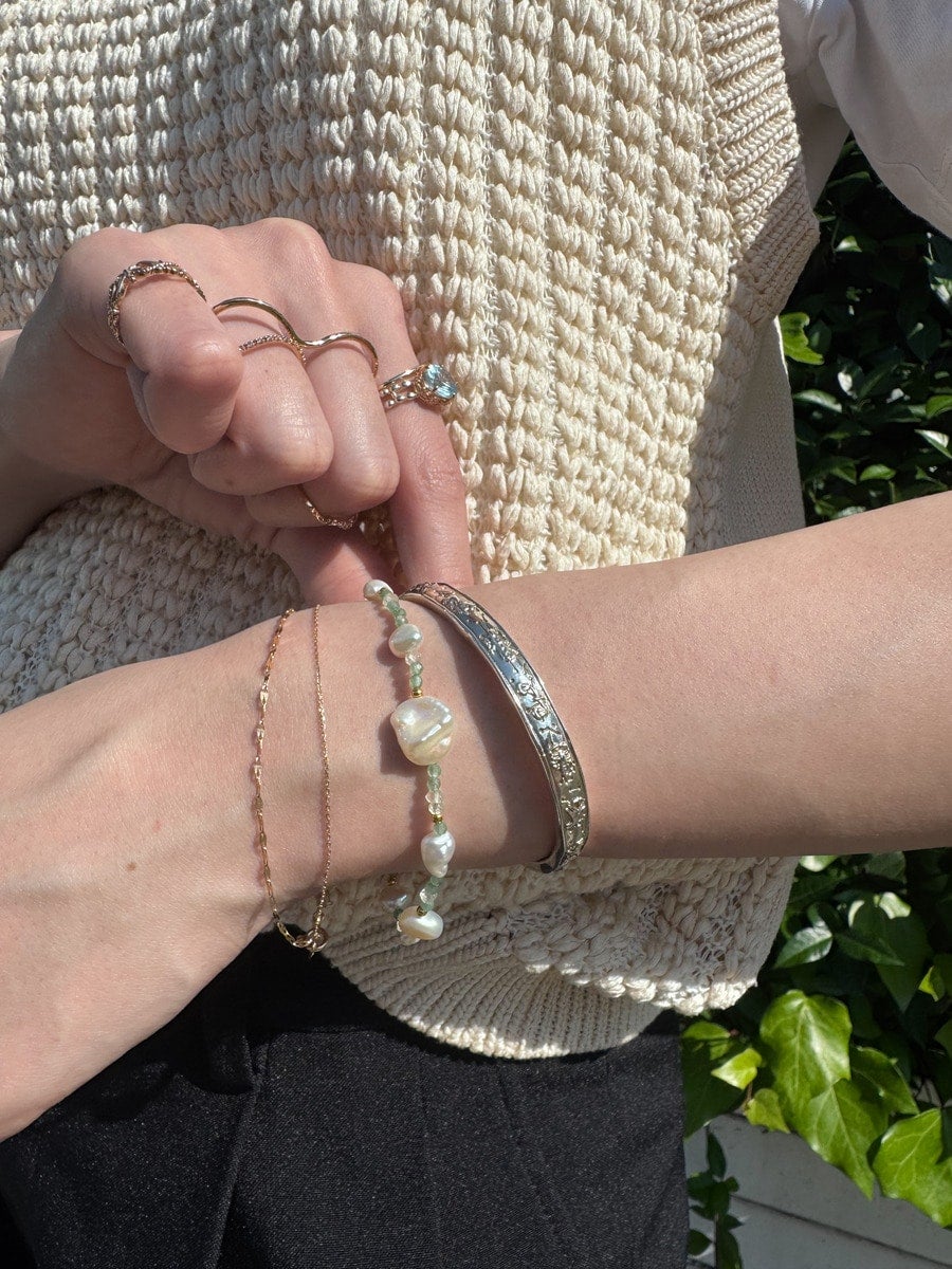 - Bracelet -