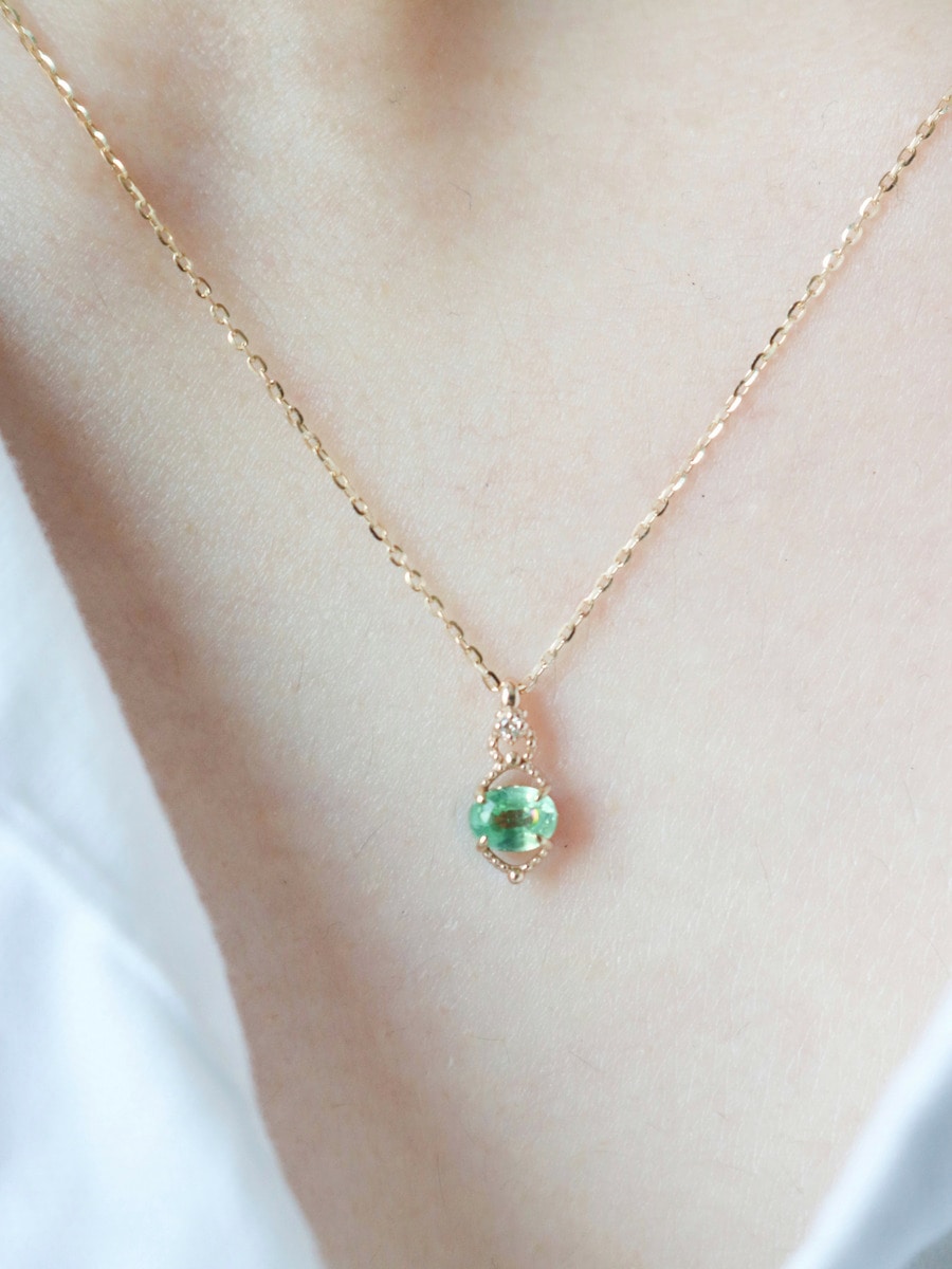 “Mint Kyanite & Diamond”- Necklace -