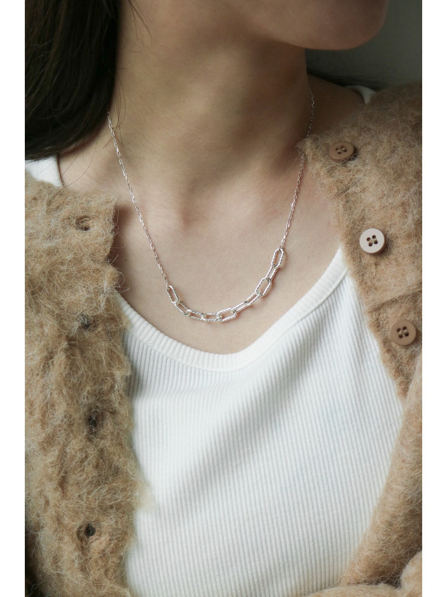 - STYLE 2 -