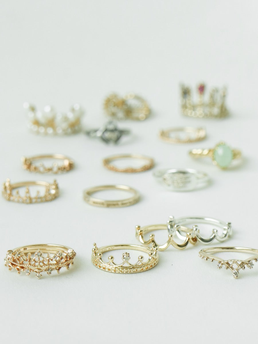 - The Iconic Crown -