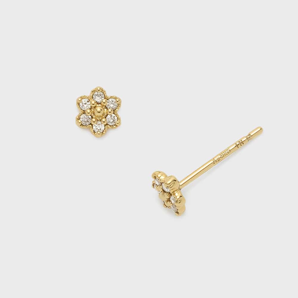 ゴールドダイヤモンドピアス