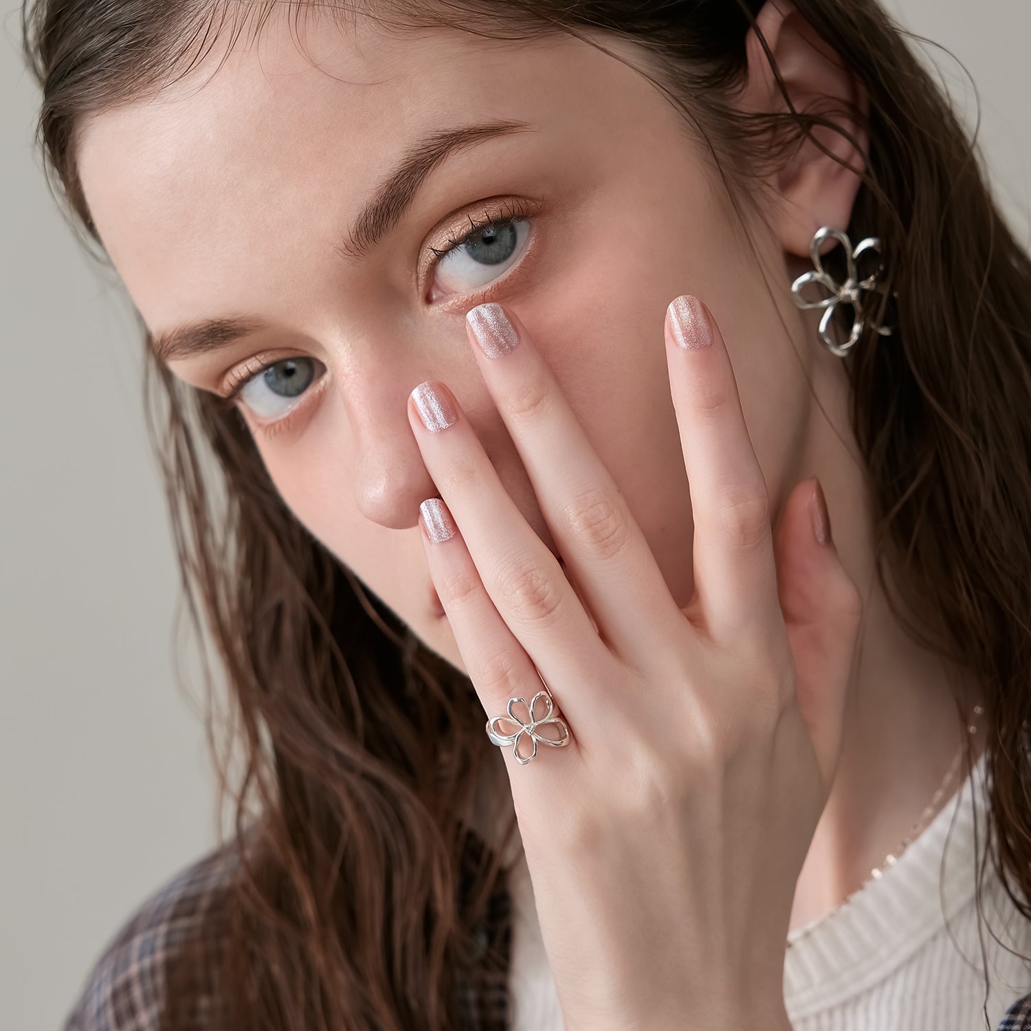 シルバーフラワーピンキーリング