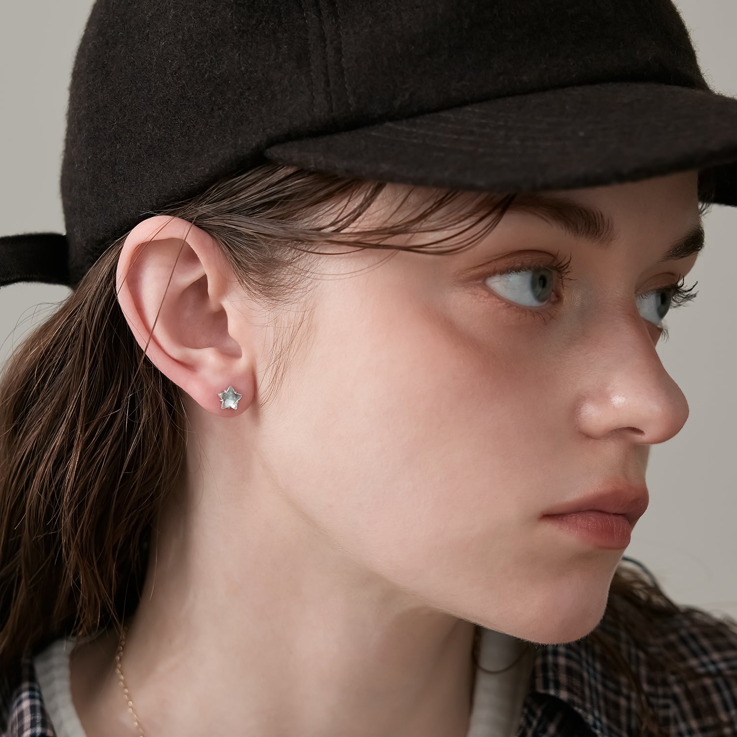 シルバートパーズスターピアス（片耳用）