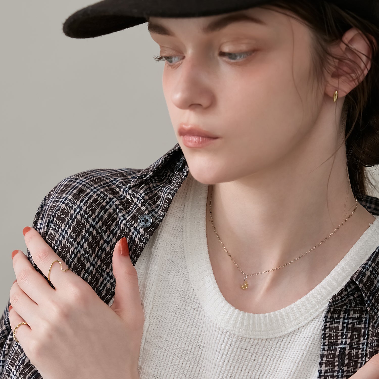 シルバーサファイヤムーンチャーム